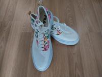 FILA Sneaker Gr 40 weiß mit Blumen München - Au-Haidhausen Vorschau