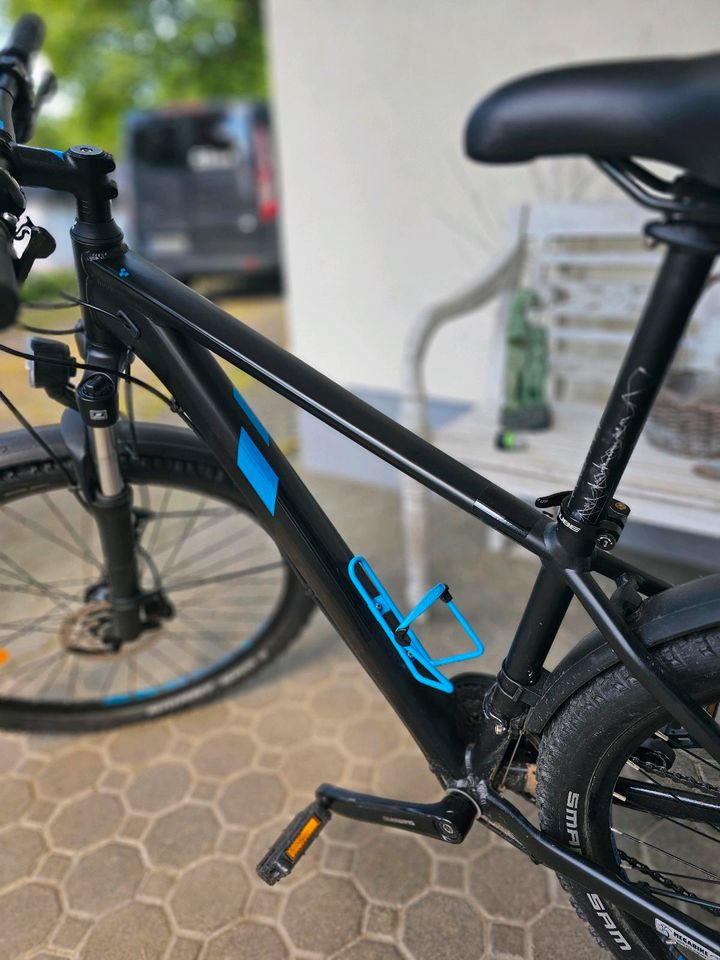 Cube Trekkingrad Mountainbike 43er Rahmen, 26 Zoll 21 Gänge top g in Menden