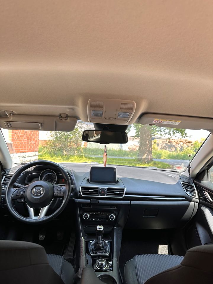 Mazda 3 2016 2.0 Benzin 165PS Sky-Active in Langenberg