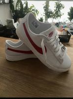 Original Nike Sneaker weiß rot Größe 40 NEU Baden-Württemberg - Karlsruhe Vorschau