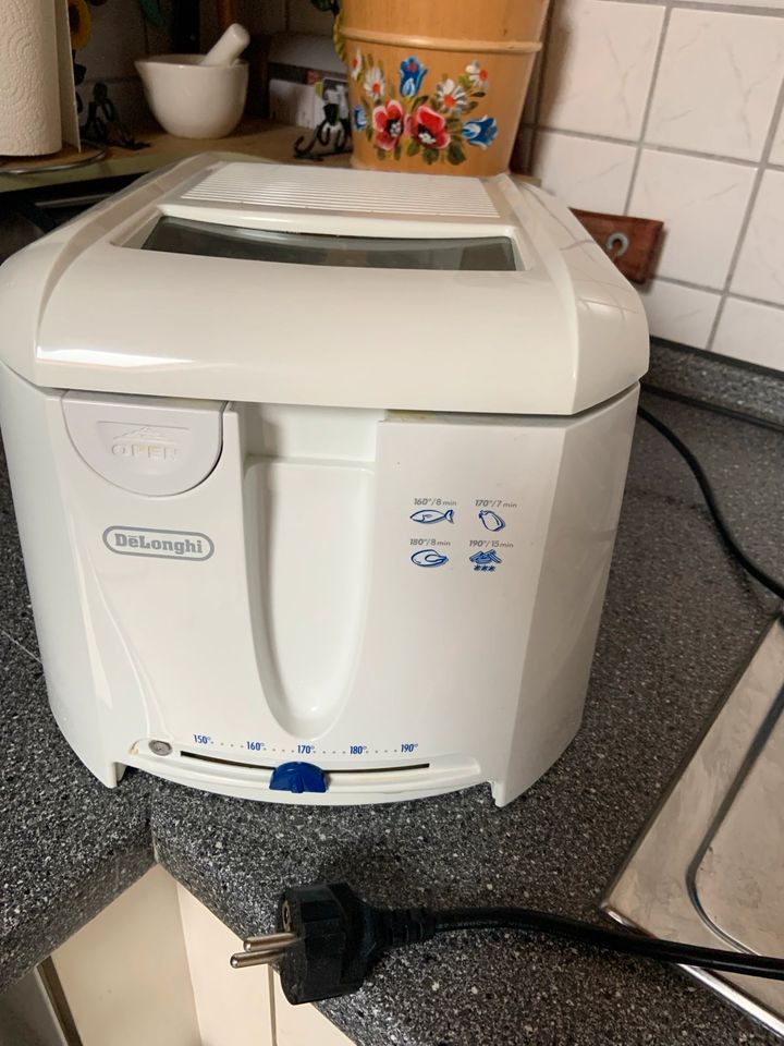 Fritteuse  Delonghi in Mengkofen