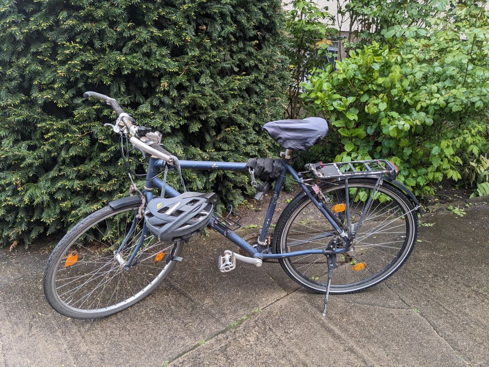 Fahrrad, Bike in good condition (Self Pickup) + helmet and chain in Berlin