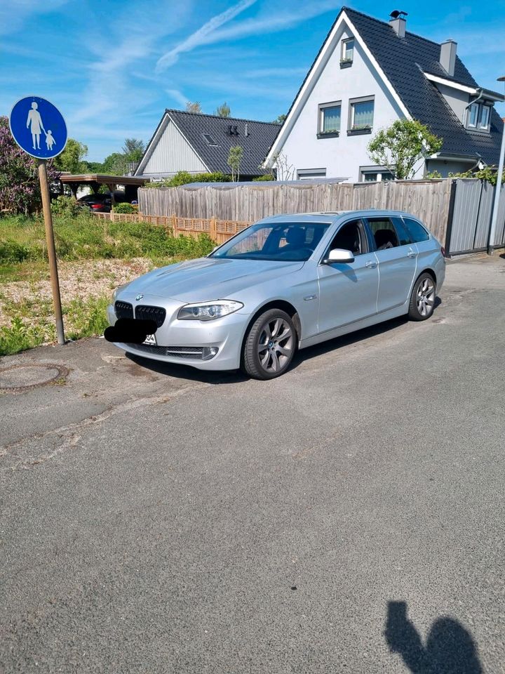 BMW 525 D Automatik Kombi vollausstatung in Oldenburg