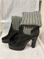 D&G ausgefallene Stiefeletten, Leder schwarz, grauer Strickschaft Bayern - Schwaig Vorschau