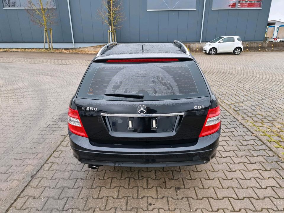 Mercedes Benz C250 CDI AMG XENON NAVI MEMORY in Ellwangen (Jagst)