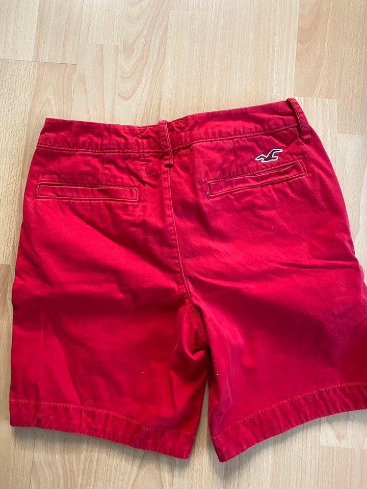 Kurze Hose Größe 29 Hollister Rot in Herne