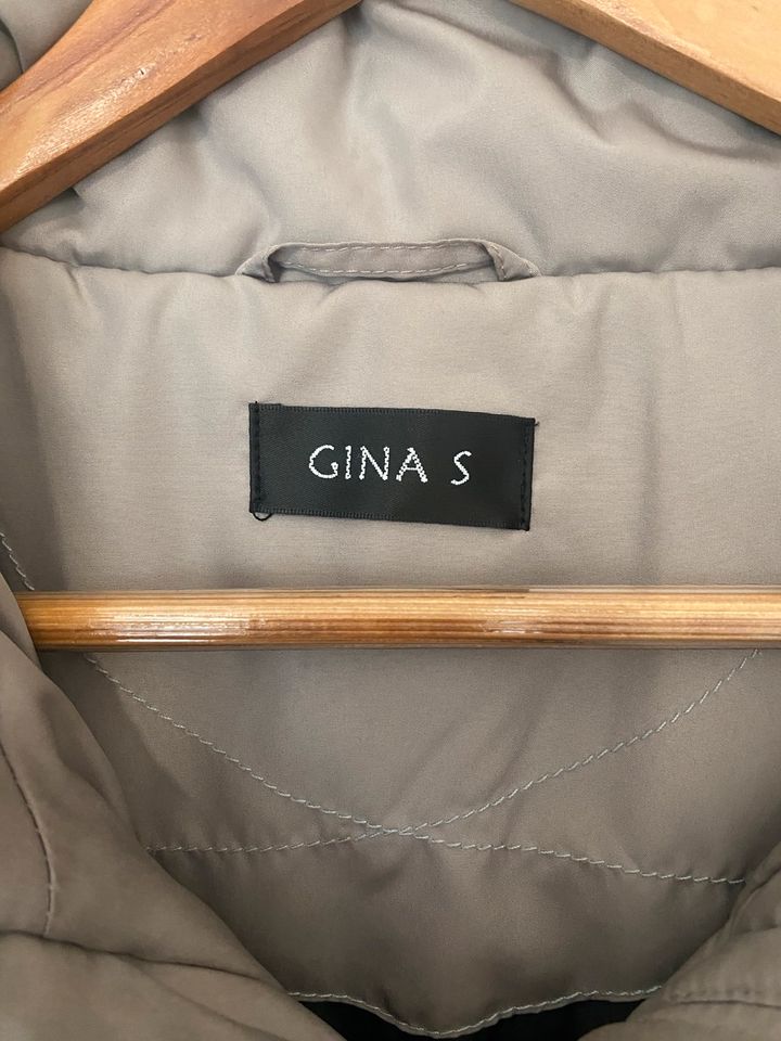 verkaufe ein damen mantel die marke ist gina s in Paderborn