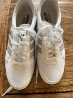 Adidas sneaker Gr. 42 wie neu Nordrhein-Westfalen - Rheinberg Vorschau