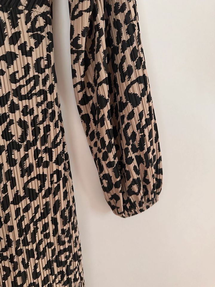 Maxikleid 38 leopardenprint leooptik langarm midi cocktailkleid in Fellbach