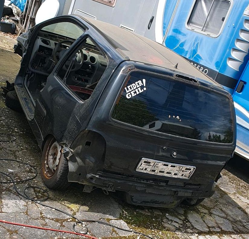 Renault Twingo geschlachtet metallschrott in Oberhausen