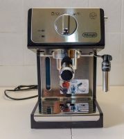 DeLonghi Espresso und Cappuccino Maschine 15 bar neuwertig OVP Nordrhein-Westfalen - Kierspe Vorschau