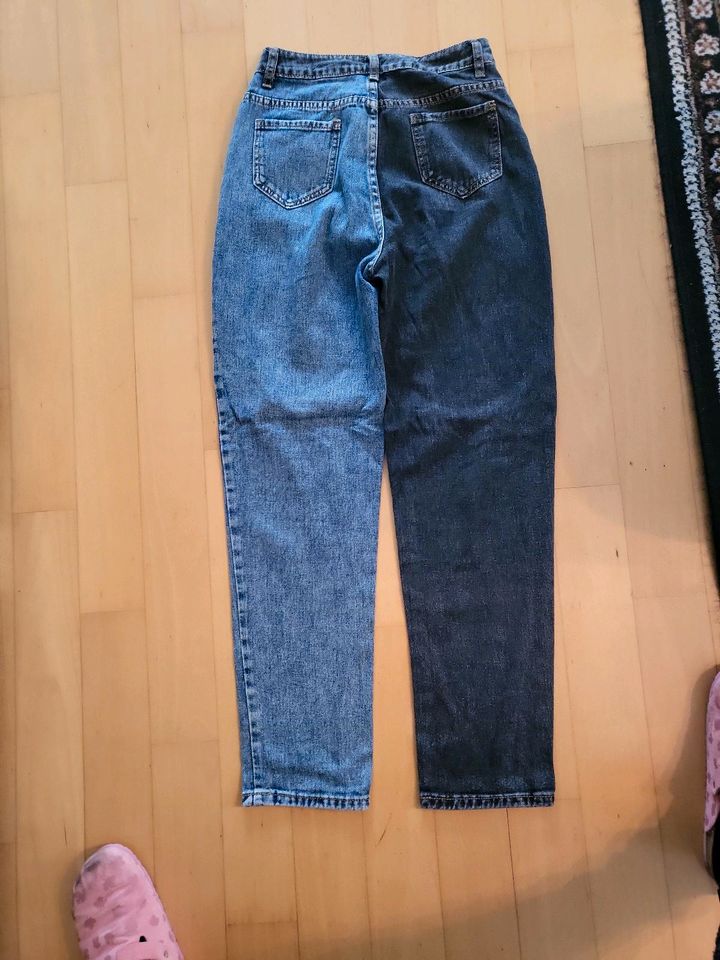 Hose Jeans schwarz blau  zweifarbig in München