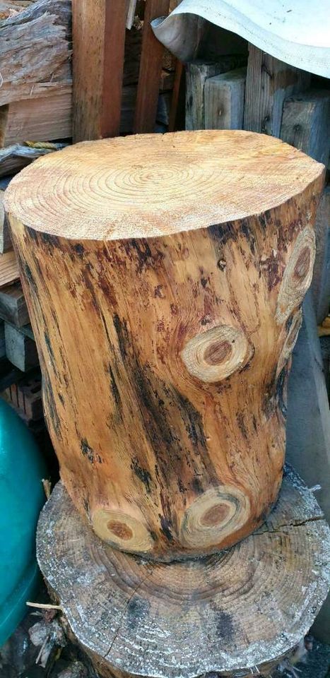 Baumstamm Deko Ständer Sitzklotz Holz Säule Spaltklotz Hochzeit in Hattersheim am Main