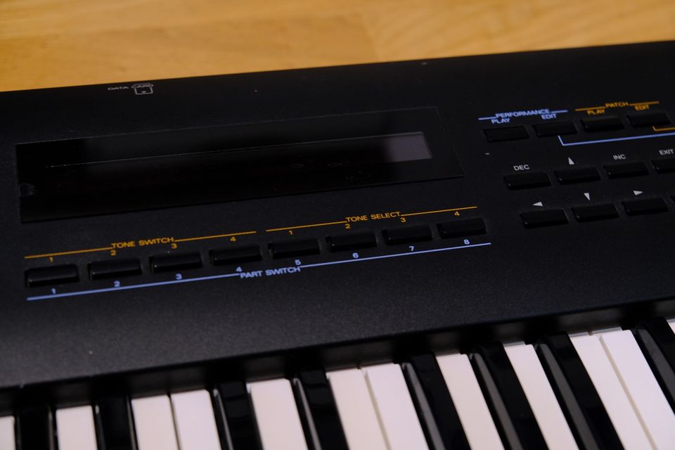 Roland JV-80 | Multi Timbral Synthesizer in Darmstadt