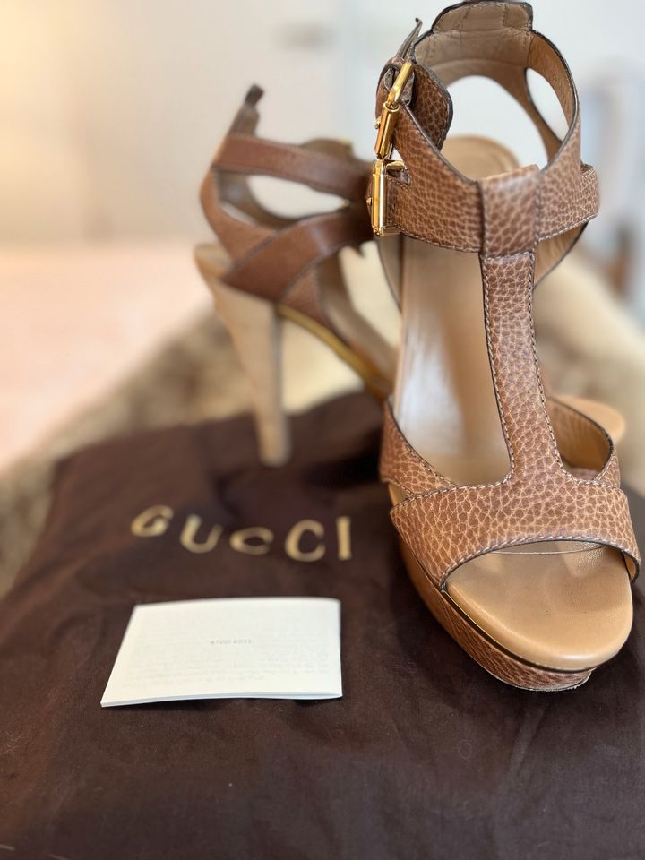 100% original Gucci Schuhe high Heels beige Größe 39 Top Zustand in Frankfurt am Main