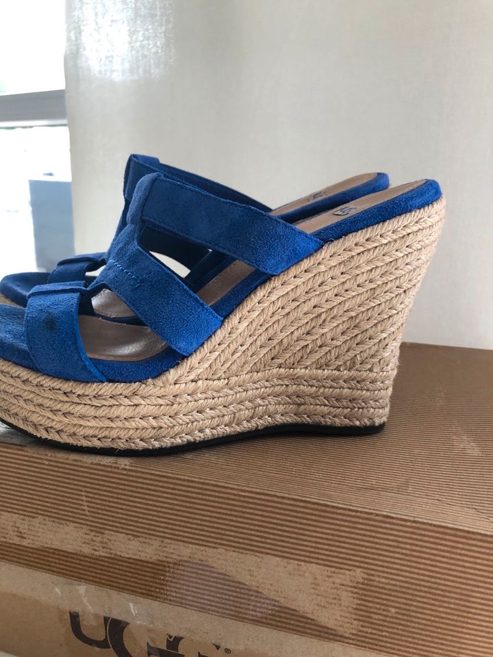 ‼️Wedges Pantoletten „UGG“ Gr.38 blaues Wildleder NEU!! in Zwingenberg