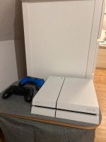 PlayStation 4 weiß 500 GB gebraucht mit 2 Controllern Baden-Württemberg - Renningen Vorschau