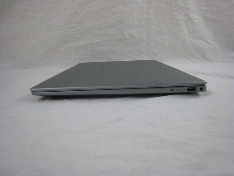 Medion E16402/MD63900 16,1" Notebook - i3-1115G4 3 GHz 512GB SSD in München