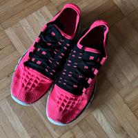 Under Armour Charged Laufschuhe Training Pink Gr. 42 München - Sendling-Westpark Vorschau