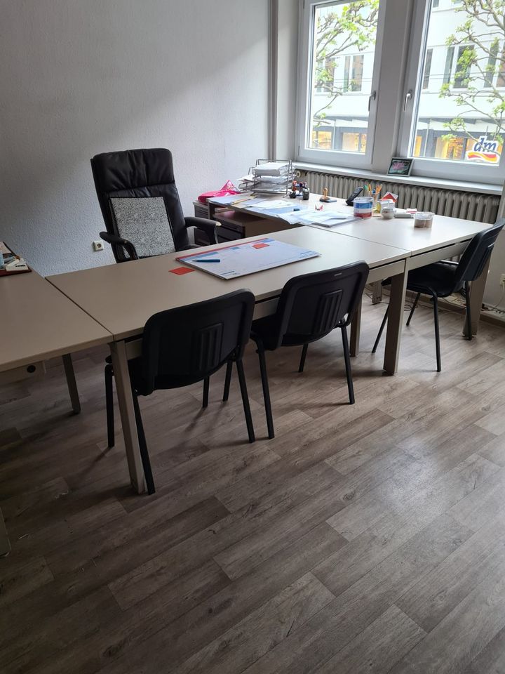 Bürostuhl / Stuhl/ in verschiedenen Formen / für kurze Zeit!! in Heilbronn