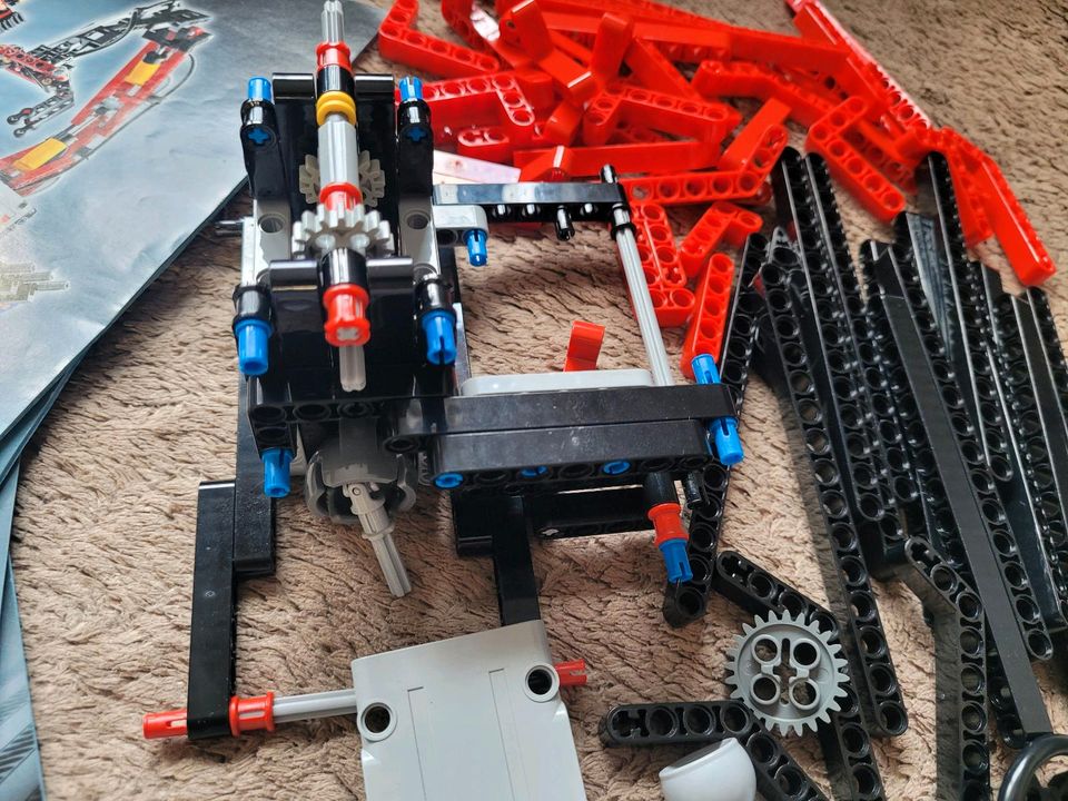 Lego technic 8110 Unimog Bauanleitung & Ersatzteile in Bergheim
