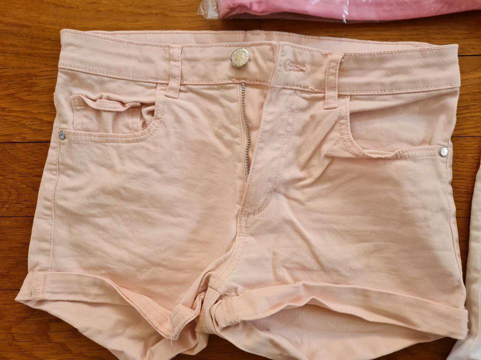 Neu ♡ Shorts kurze Hosen 158 H&M Jeans in Neukirchen-Vluyn