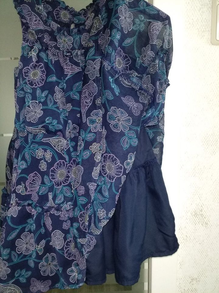 Kleid mit Petticoat in Gr. 92 von Shrinking Violet in Radeburg