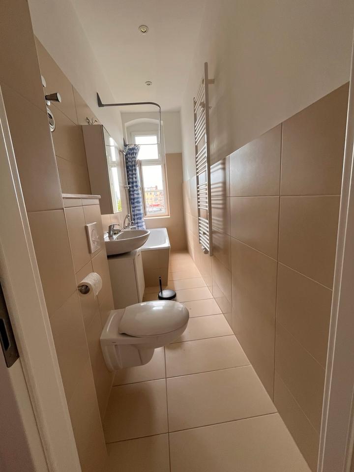 2 Zimmer Wohnung (10715) Untermiete ab Mai 2025- 12 Mon.befristet in Berlin