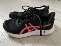 Asics Turnschuhe Größe 37, wie neue Niedersachsen - Duderstadt Vorschau