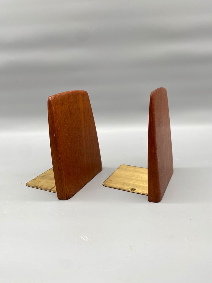 * BUCHSTÜTZEN TEAK MID CENTURY MESSING SKANDINAVIEN DENMARK 60ER in Berlin