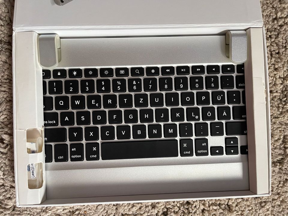 Brydgeair iPad Tastatur in Groß-Rohrheim