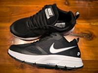Ungetragene Nike Pegasus 26X Laufschuhe in Größe 39 zu verkaufen. Bayern - Wendelstein Vorschau