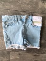 Jeansshorts von Primark Denim Gr. 104 neu mit Etikett Berlin - Treptow Vorschau