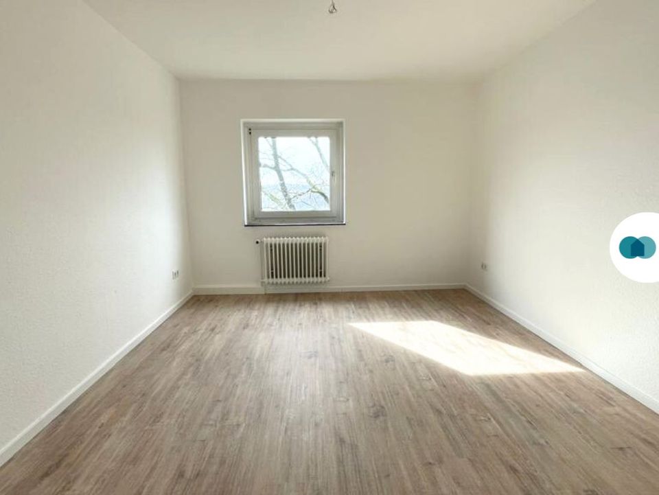 Großzügige 3-Zimmer-Wohnung mit Balkon und tollem Ausblick! in Radevormwald