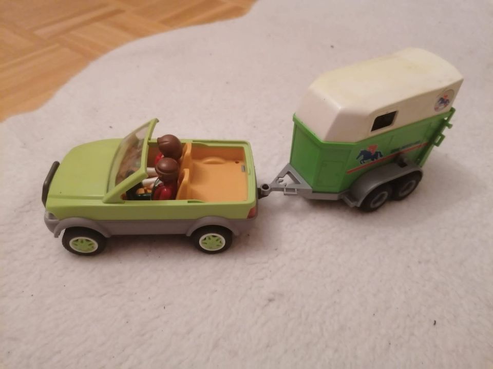 Playmobil Auto und Pferdeanhänger in Tübingen