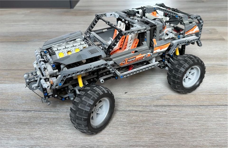 Lego Technik Geländewagen in Erkrath