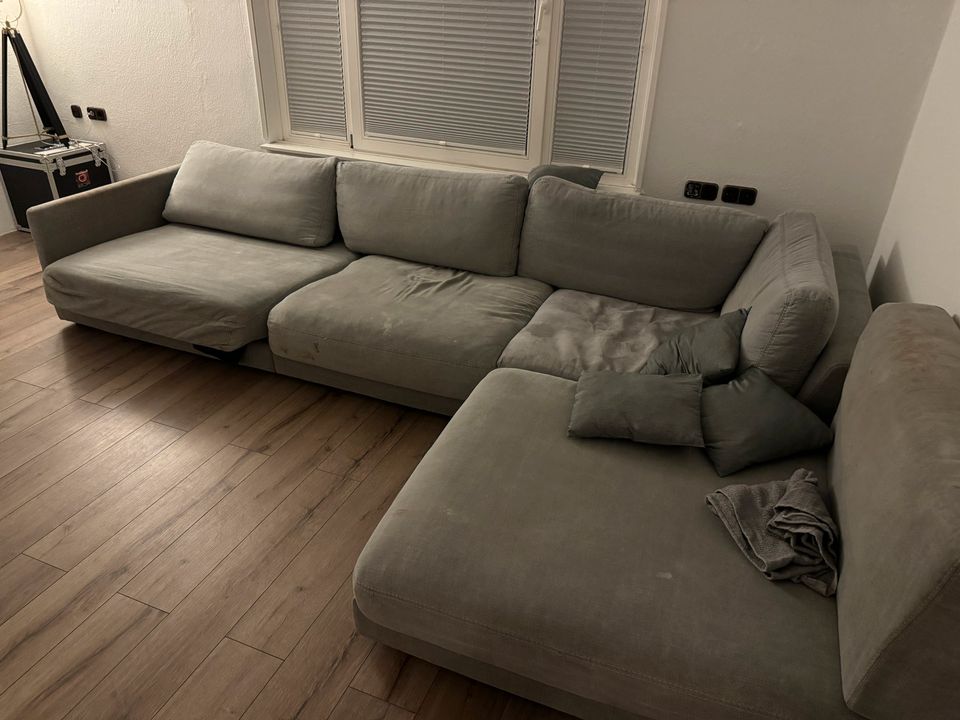 Sofa grau zu verschenken in Georgsmarienhütte