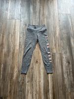 TOP-ZUSTAND❤️ NIKE DRI-FIT S 36 Leggings grau Just do it apricot Hessen - Limburg Vorschau