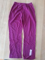 Verschenke Schlafanzug Hose Gr. 110/116 Hello Kitty Baden-Württemberg - Aidlingen Vorschau