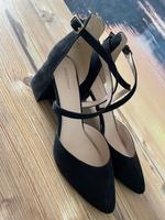 Graceland Spangenpumps Pumps, schwarz Gr. 38 wie neu Bayern - Kelheim Vorschau