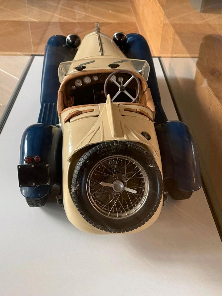 Pocher K/73 1:8 Alfa Romeo Spider Touring 1932 in Berlin