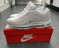 Nike Airmax 97 in Tripple White 44 Euro Herren Berlin - Reinickendorf Vorschau