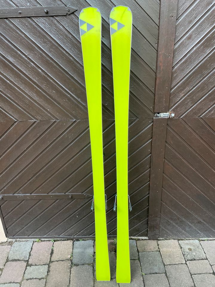 FISCHER RC4 The Curve DTX Premium-Ski, 178cm,  inkl. Bindung in Bamberg