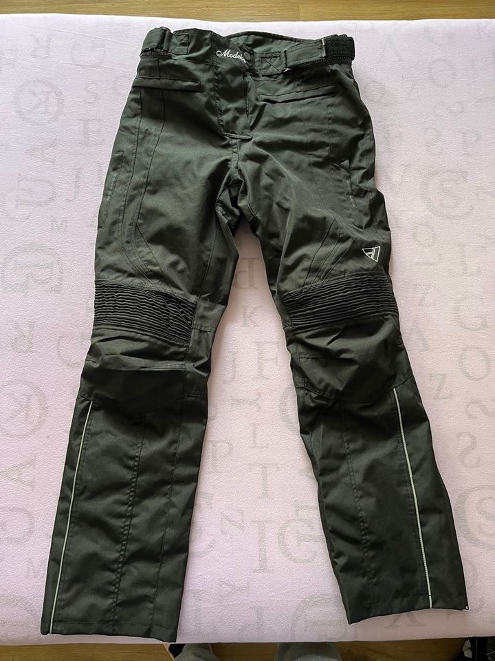 Verkaufe diese Motorradkleidung JACKE/HOSE in Zeitz