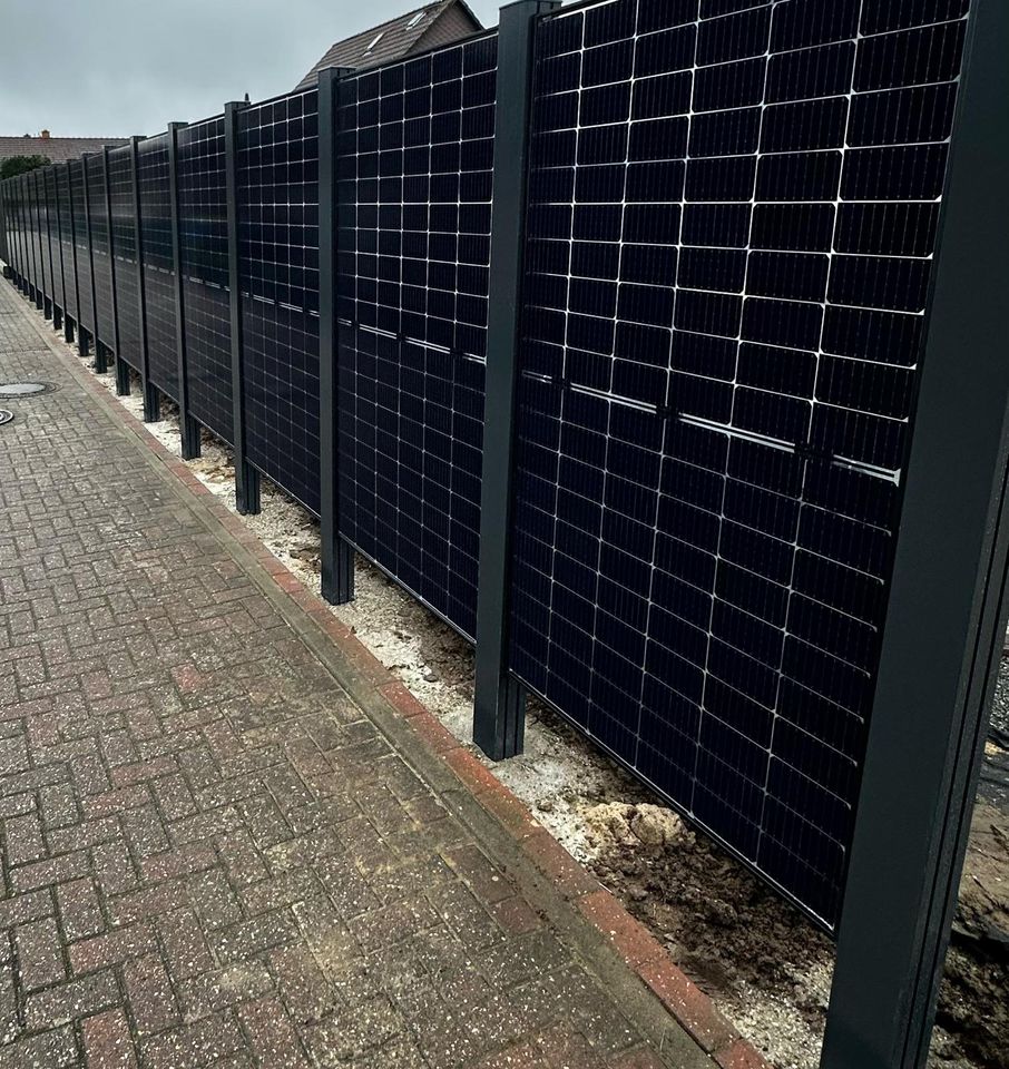 ☀️ ca. 20m SolarZaun mit 7,14 kWp Aluminium massiv  - 17 Stk 420 Watt Bifaciale Solarmodule ☀️ Die selbstfinanzierende Alternative zu WPC Zaun oder Doppelstabmattenzaun mit Sichtschutz Vertikal PV in Seesen