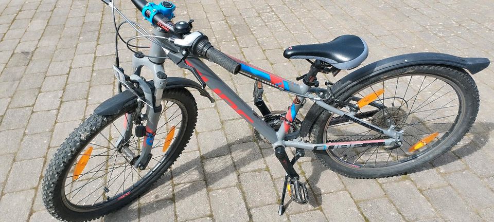 Kinderfahrrad Mountainbike Fahrrad CUBE 24 Zoll in Osann-Monzel