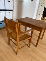 Alter Schultisch mit Stuhl Holz Vintage Trend Kinderzimmer DEKO Kiel - Ravensberg-Brunswik-Düsternbrook Vorschau