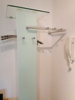 Moderne Glasgarderobe in einwandfreiem Zustand Baden-Württemberg - Herrischried Vorschau