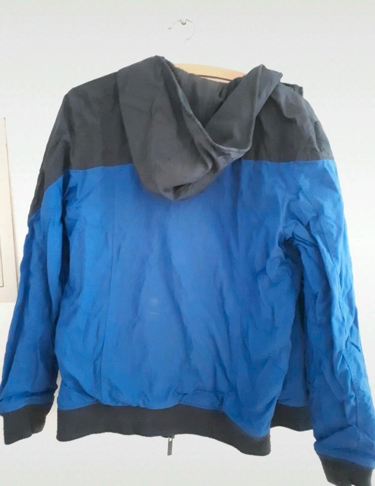 Jacke Review R14 Übergangsjacke Windjacke Kapuze Gr. 176/182 in Berlin