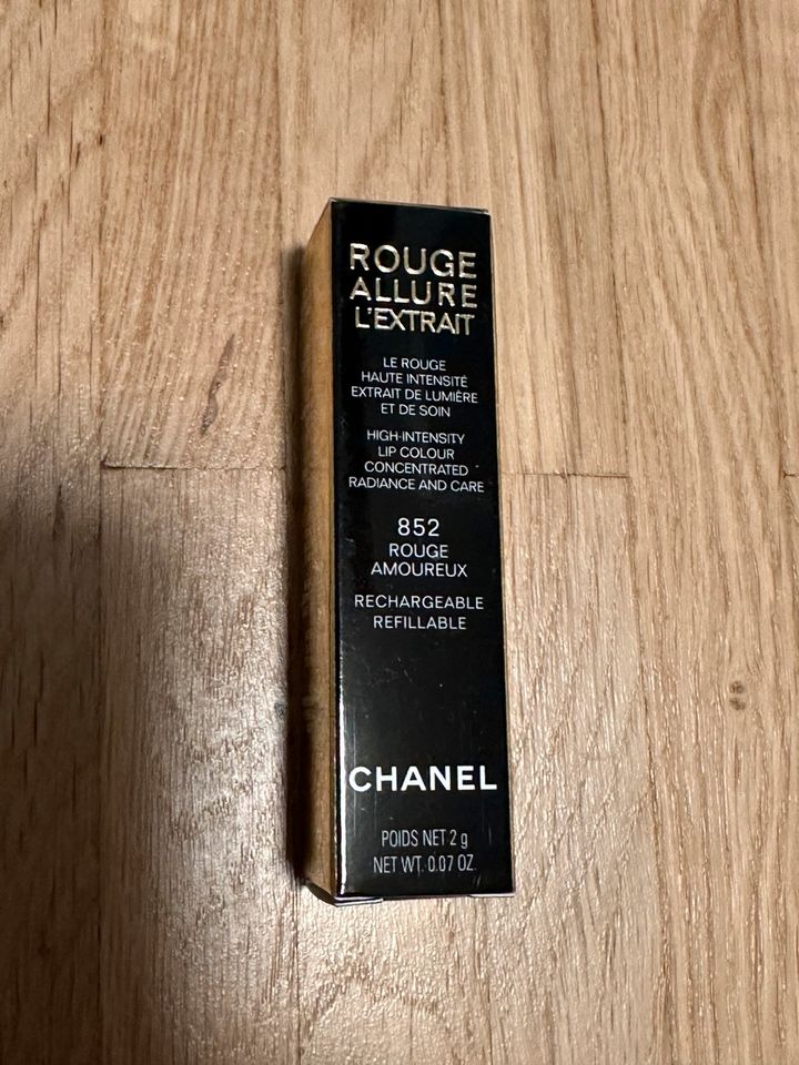 CHANEL ROUGE ALLURE L'EXTRAIT 852 ROUGE AMOUREUX - NEU & OVP! in Lehrensteinsfeld